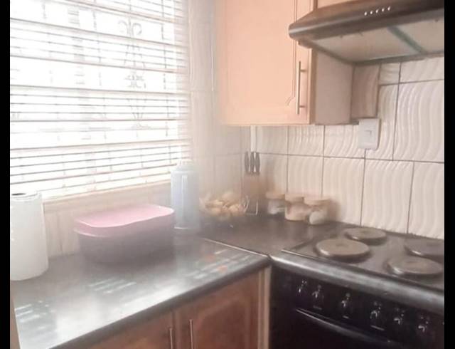 2 BEDROOM HOUSE FOR SALE IN DOORNKOP